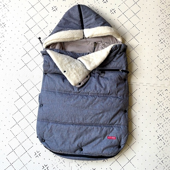 skip hop stroller blanket